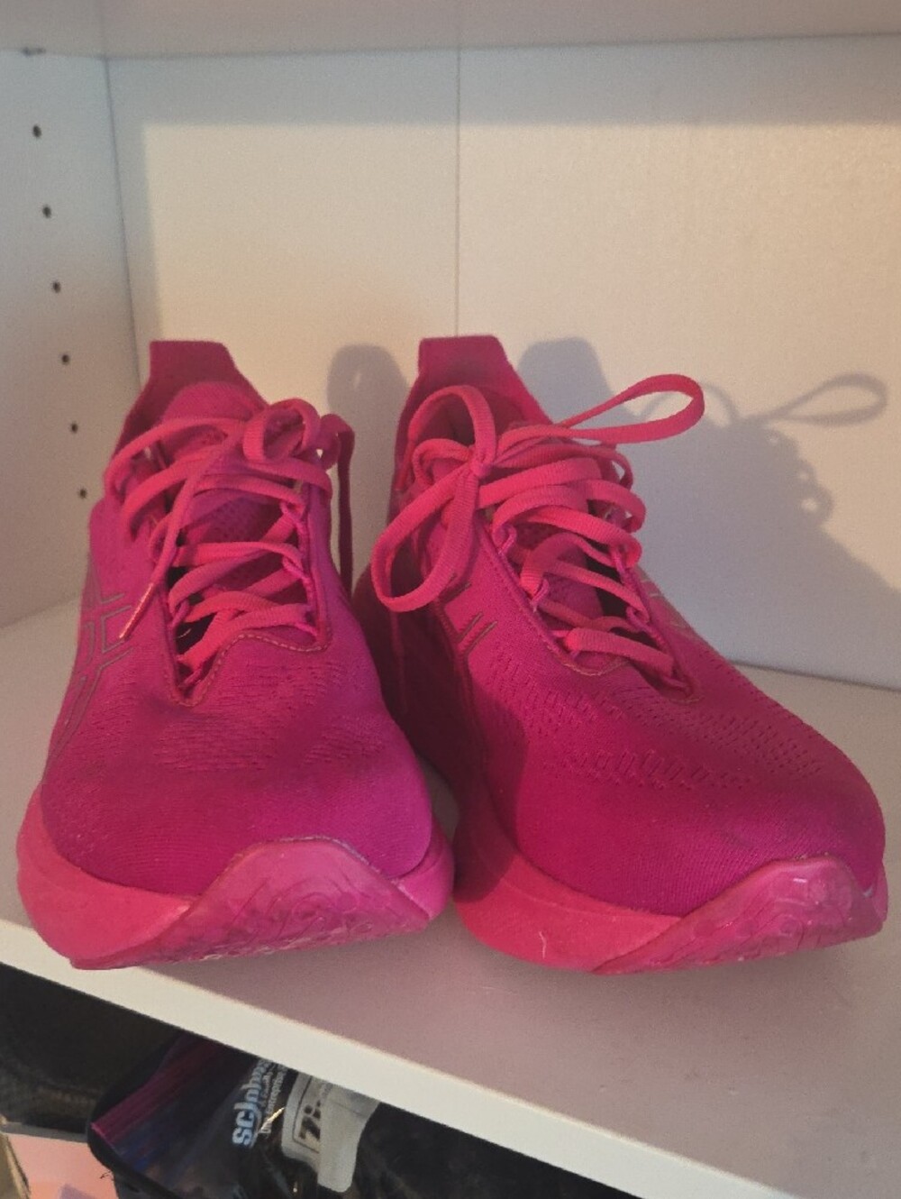 🎀 Asics Women's Pink PureGEL Running Shoes - Picture 4 of 4